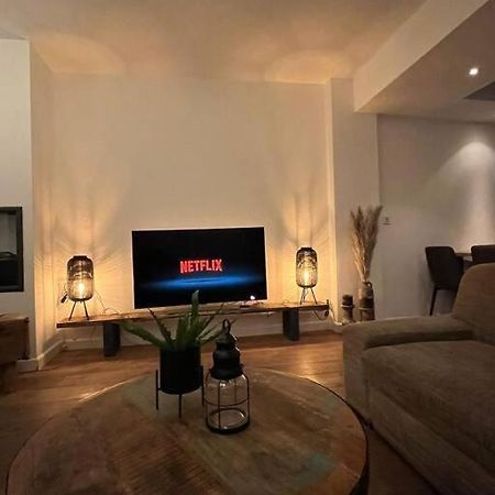 Knus Appartement Tilburg Bagian luar foto